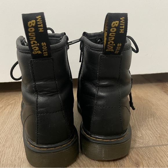 DR MARTENS Kid’s size 2‎ Black 1460 Combat Leather Zip Boots - Picture 4 of 8